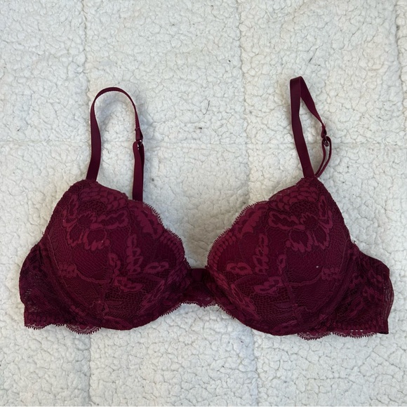 La SENZA Other - LA SENZA Burgundy Lace Push-Up Bra with Adjustable Straps